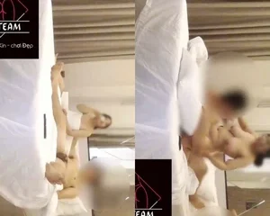 Lén lút cùng em gái chê chồng không quan tâm tìm trai lạ để thỏa mãn