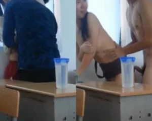 Các cháu nện nhau ngay trong lớp học thế này có chết không chứ