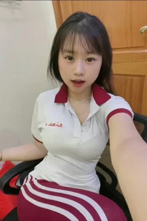 Con ghệ này nó rên không hồi chiêu luôn các bác ạ